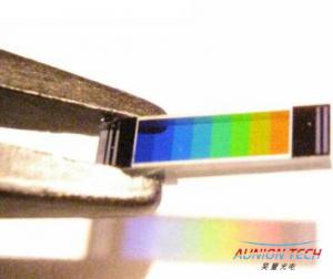 颜色渐变滤波片阵列主要应用于1维、2维光谱传感技术，允许客户开发自己的色度计和多光谱成像系统！