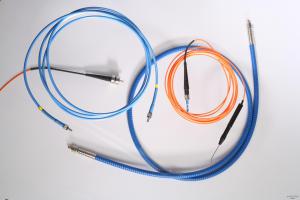 光纤采用高纯度石英光纤，光纤芯径从50um到1800um，并提供各种可选NA
